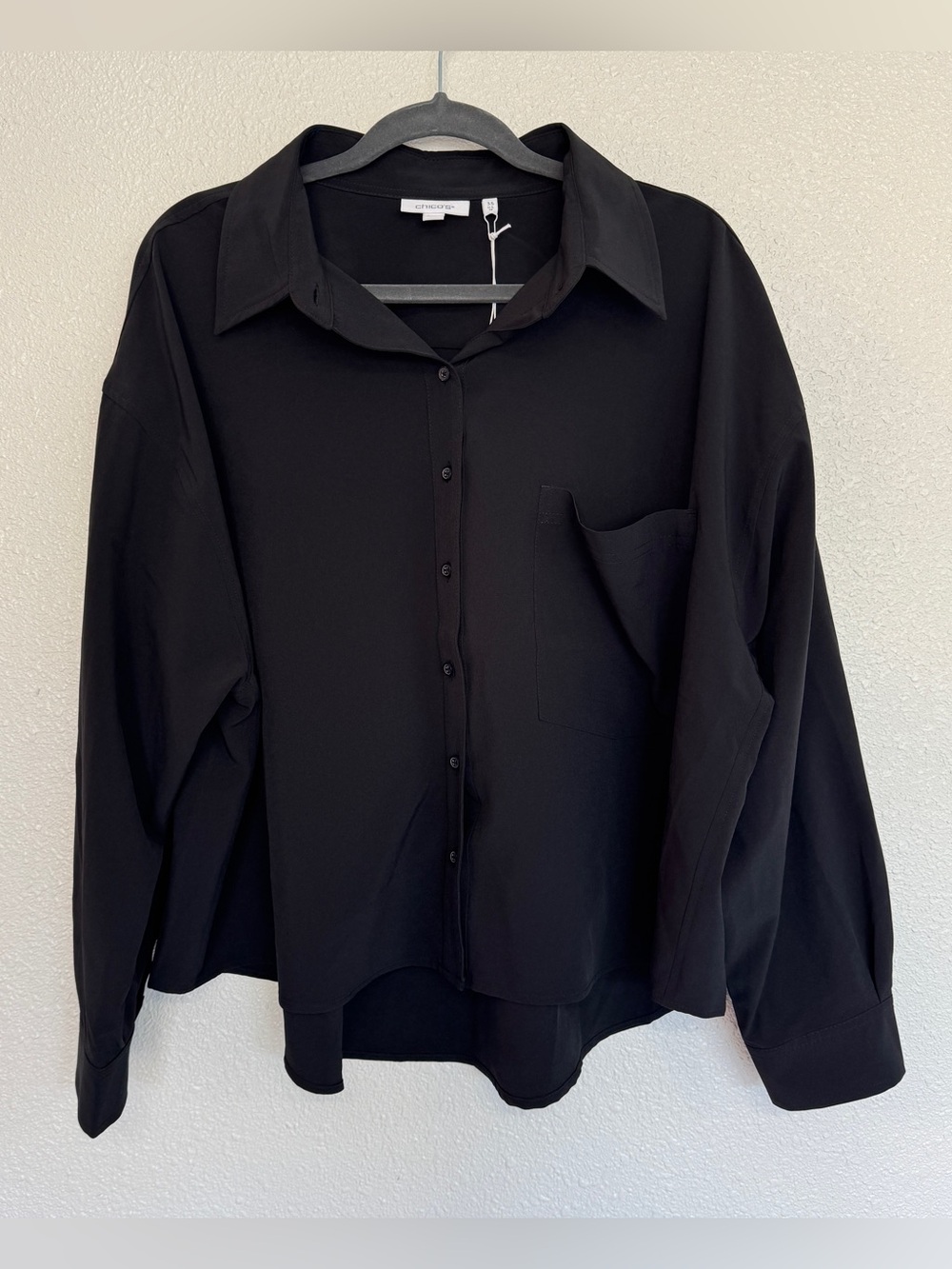 Chico's Zenergy New Size 3.5 XXL Neema Cropped Button Down Shirt in Black
